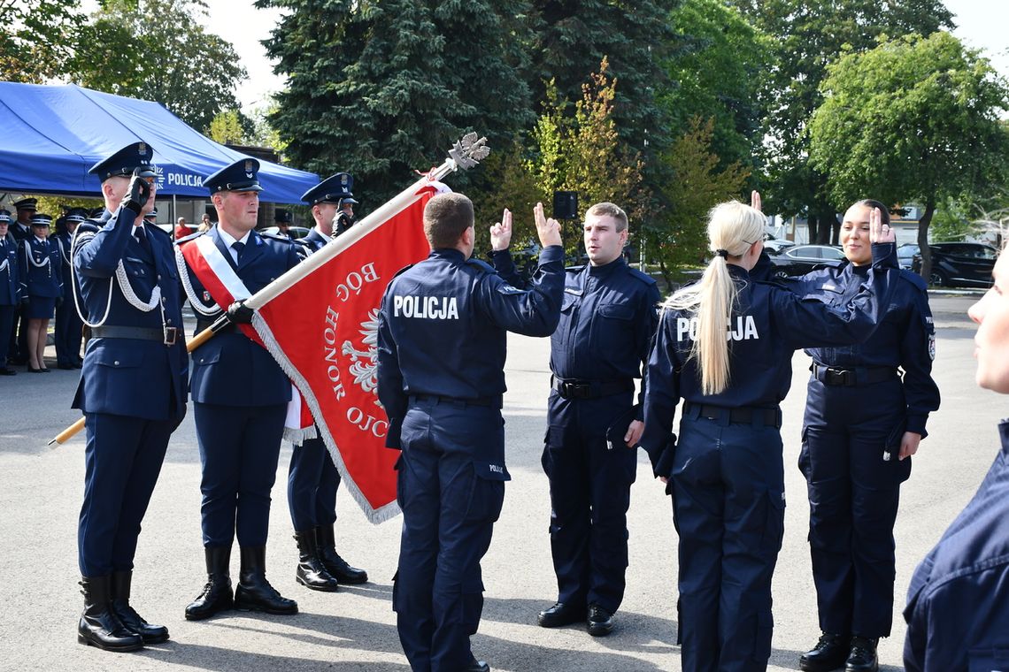 Nowi policjanci dołączyli do garnizonu podkarpackiego [ZDJĘCIA]