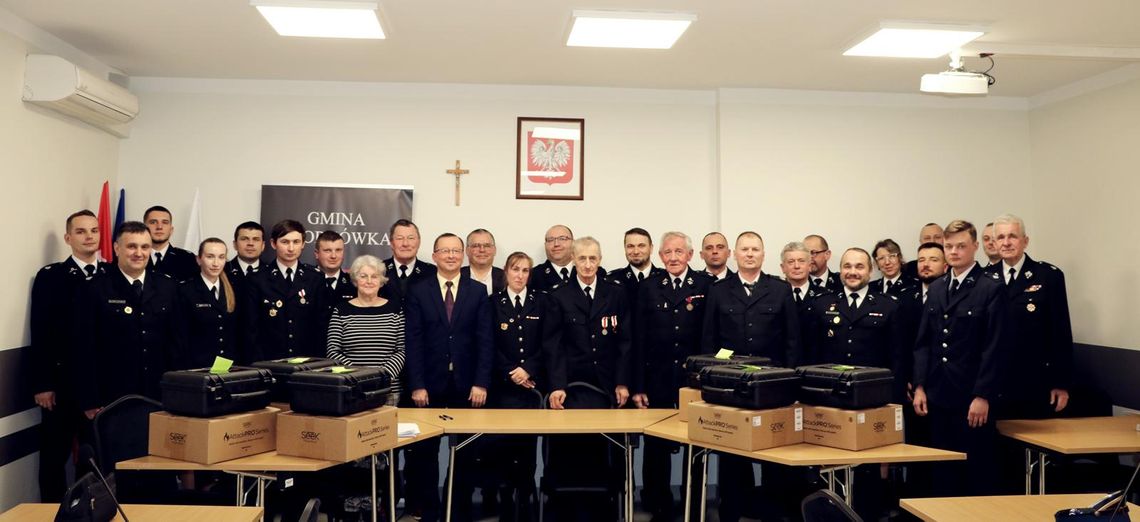 Nowoczesny sprzęt już w jednostkach OSP z gminy Chorkówka Nowoczesny sprzęt już w jednostkach OSP z gminy Chorkówka