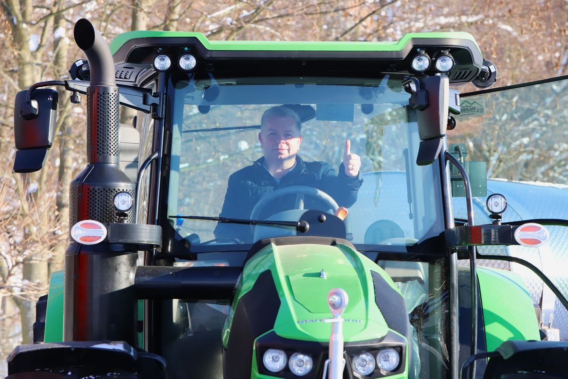 Nowoczesny sprzęt zasilił Jedlickie Przedsiębiorstwo Gospodarki Komunalnej