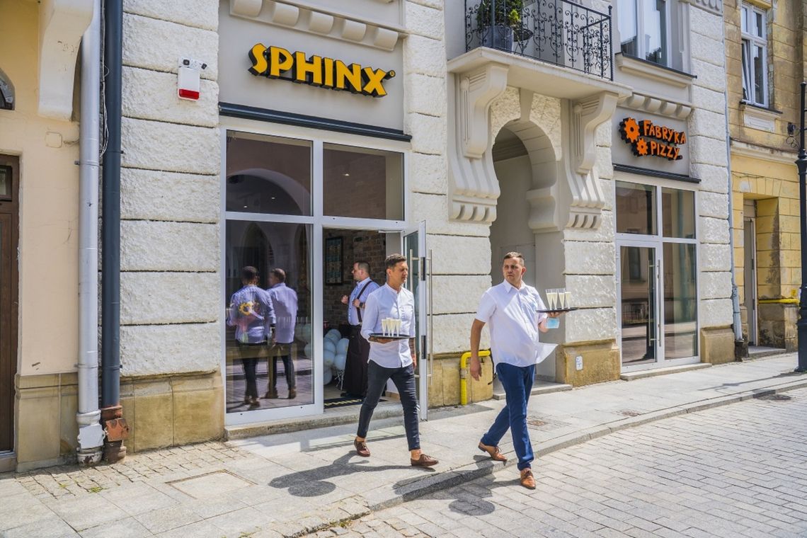 Nowy lokal na kulinarnej mapie Krosna. Na Rynku działa już restauracja Sphinx