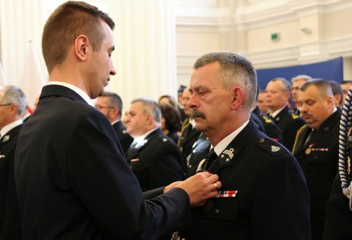 Odznaczenia i awanse dla strażaków