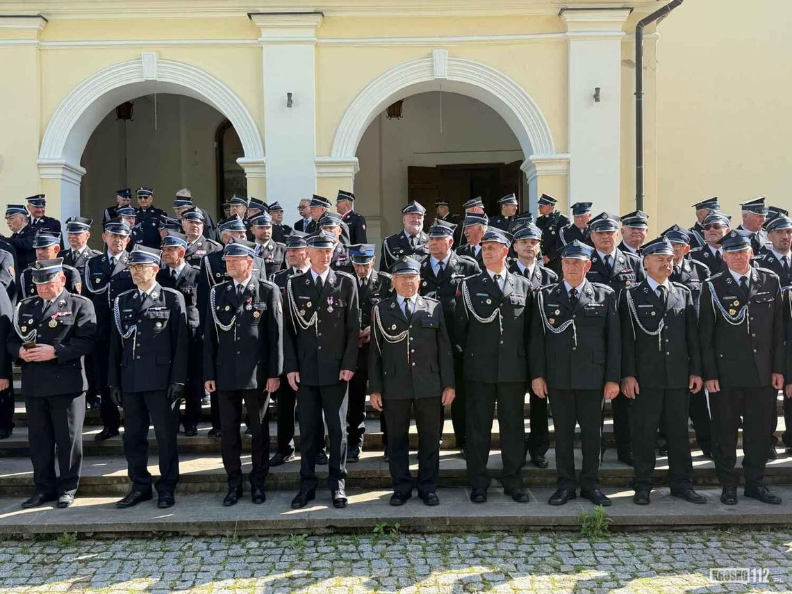 Odznaczono krośnieńskich strażaków w Kalwarii Pacławskiej
