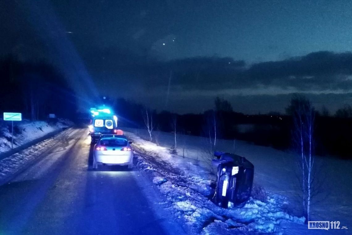 Opel na boku. Kolizja w Wietrznie