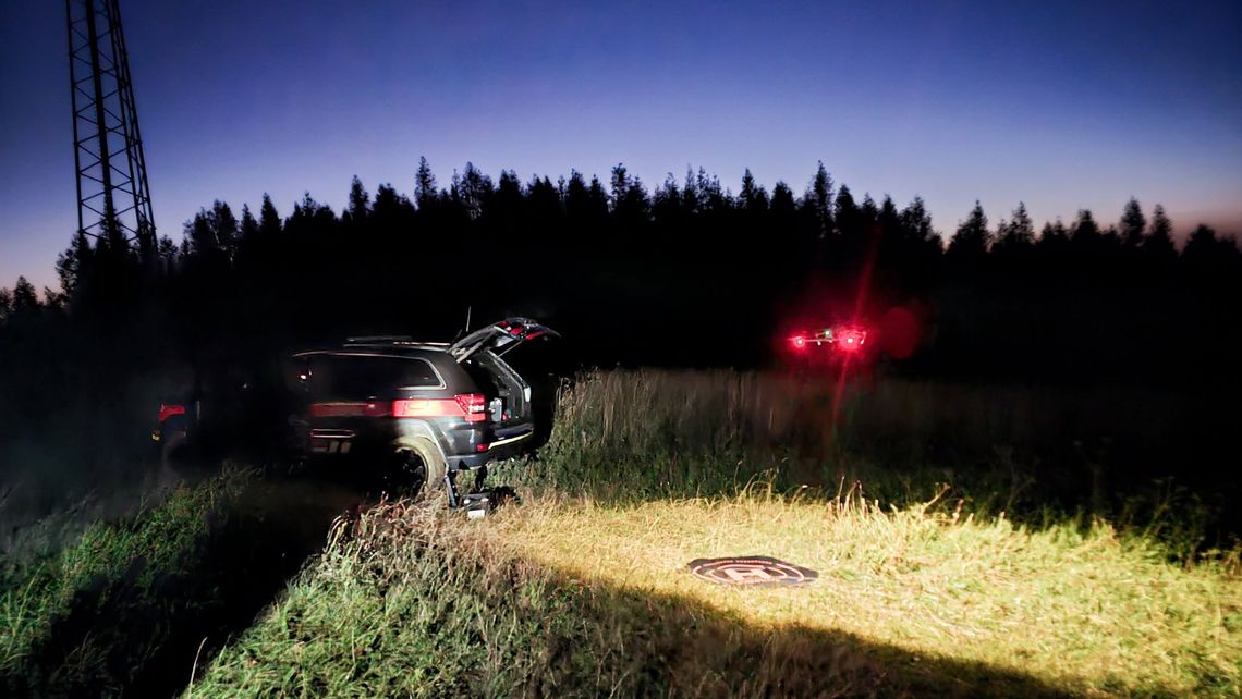 Nocne ćwiczenia grupy dronowej OSP KSRG Posada Dolna