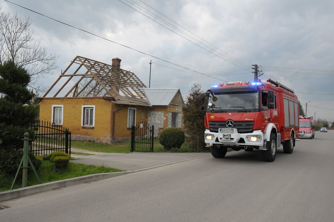 OSP Pustyny: Pożar wewnętrzny - ćwiczenia JOTu