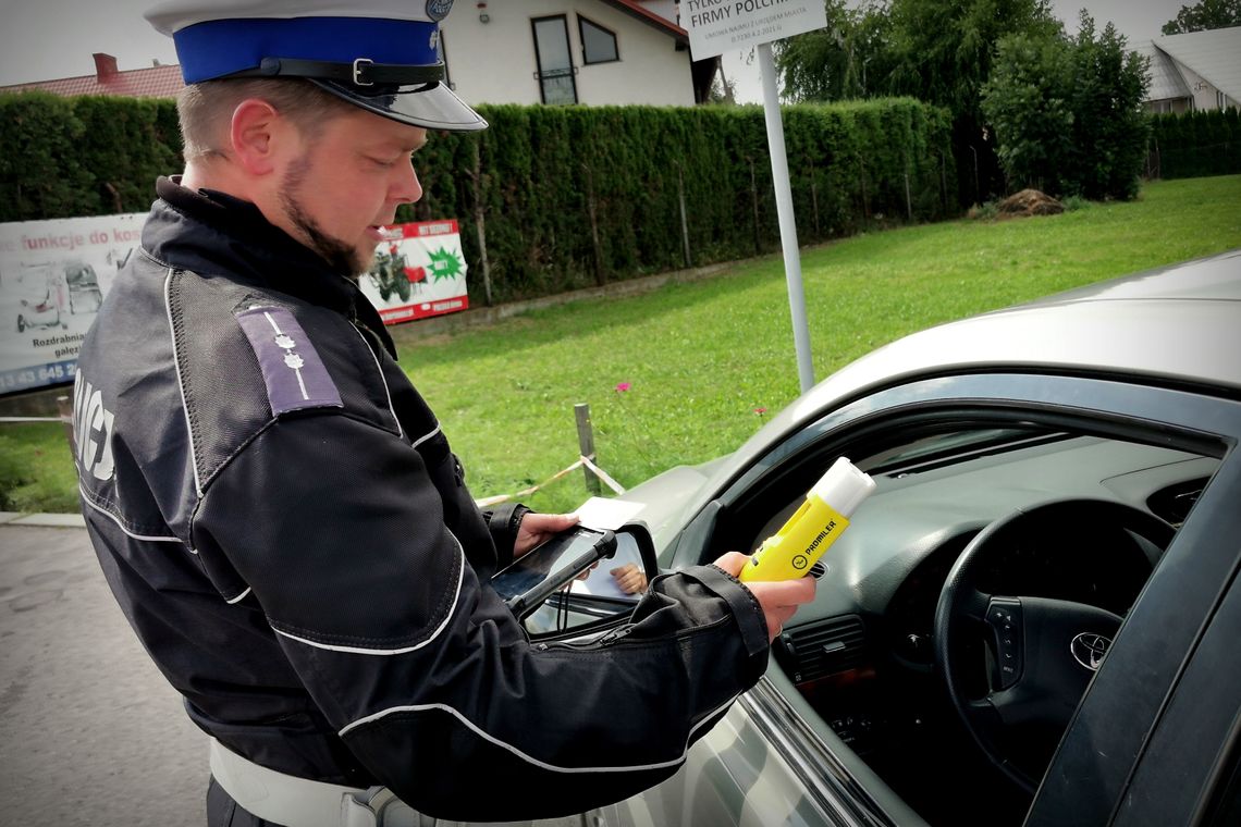 Ostatki na drogach. Policjanci sprawdzali trzeźwość kierowców