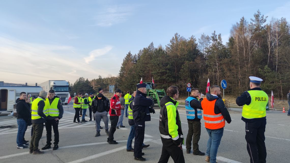 Ostrzeżenie dla rolników, którzy protestują w Barwinku