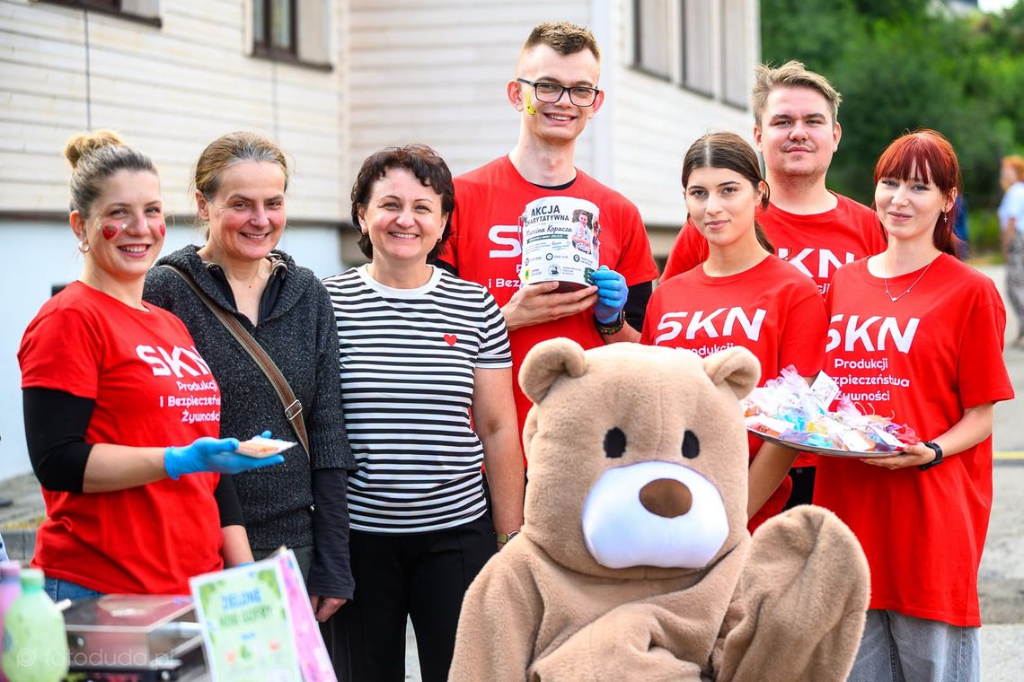 Otwarto wystawę o lokalnych bohaterach i zorganizowano piknik charytatywny dla Marcina Otwarto wystawę o lokalnych bohaterach i zorganizowano piknik charytatywny dla Marcina