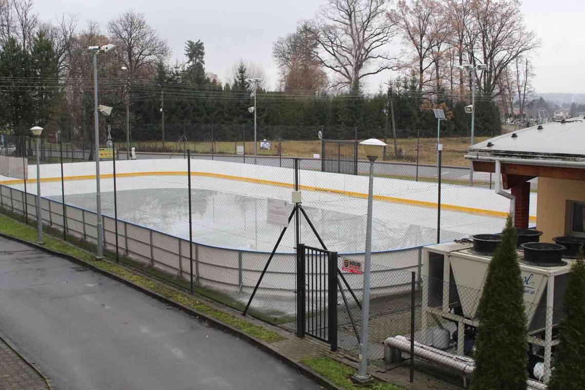 Otwiera się lodowisko w Jedliczu. Niebawem Ice Disco