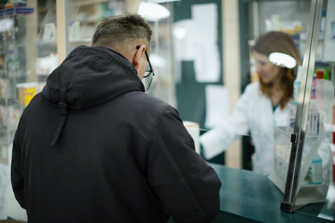 Pacjenci krążą między aptekami i szukają leków