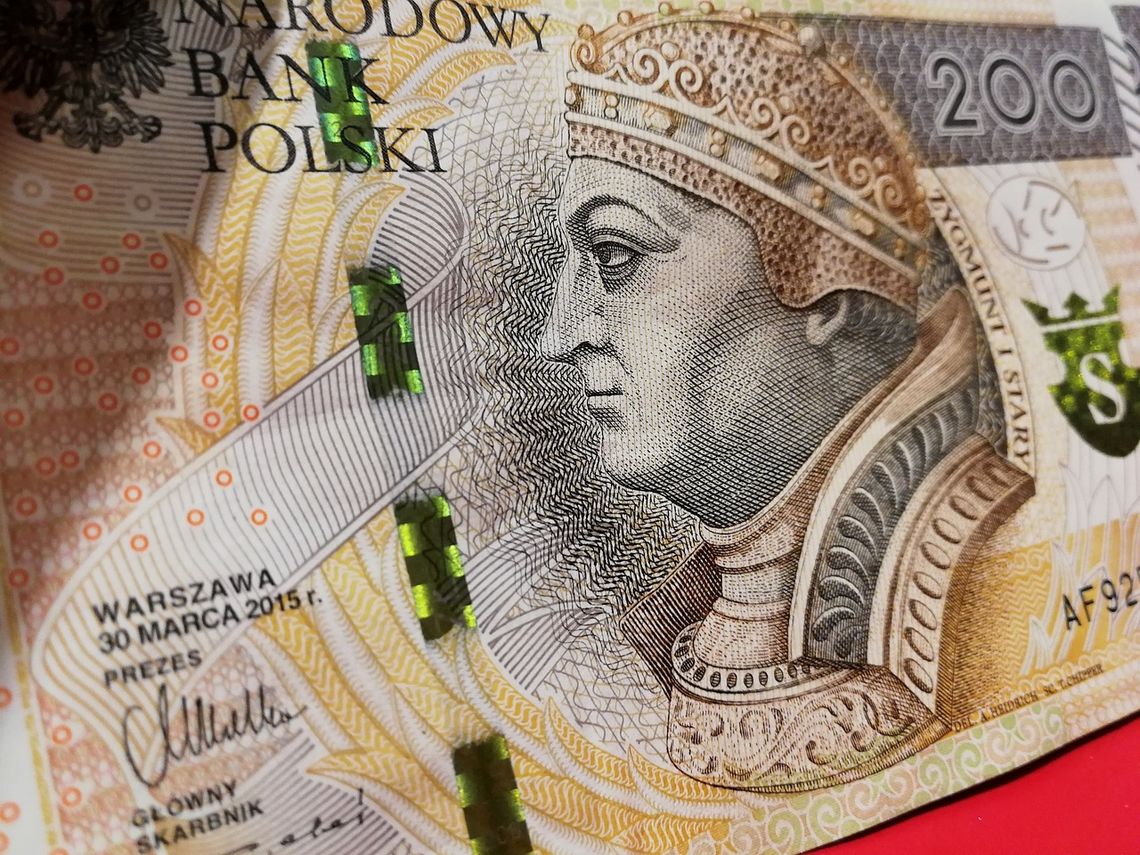 Pierwsze „trzynastki” trafią 1 kwietnia na konta emerytów i rencistów