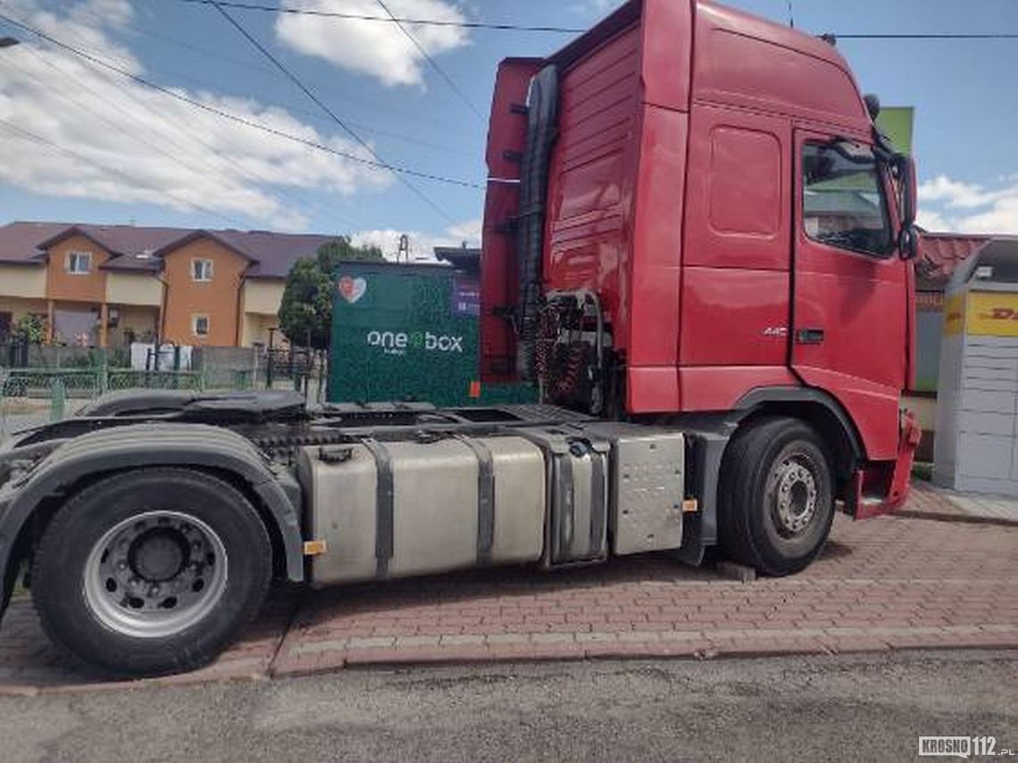 Pijany 51-latek ciągnikiem siodłowym spowodował kolizję w Głowience Pijany 51-latek ciągnikiem siodłowym spowodował kolizję w Głowience