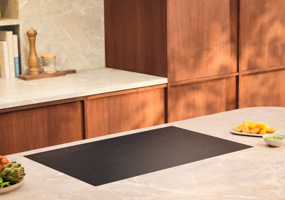 Płyta indukcyjna, która nie rysuje się i nie brudzi? To możliwe dzięki innowacyjnej powierzchni SaphirMatt®