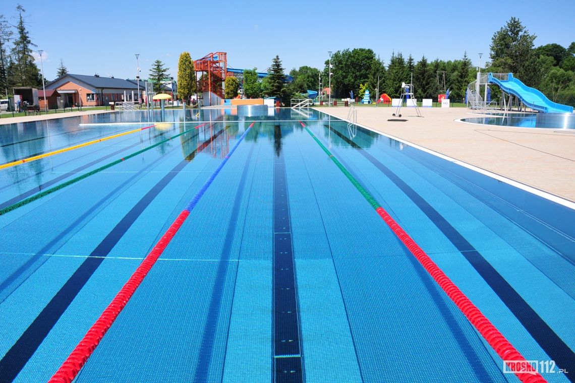 Pływanie i piłka wodna. Klub Pływacki Masters Krosno zaprasza na amatorskie zawody i turniej