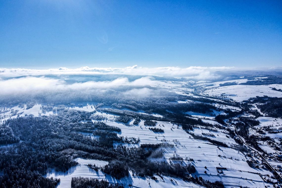 Po prawie bezchmurnym dniu czeka nas mroźna noc. Lokalnie nawet -20°C [AKTUALIZACJA]