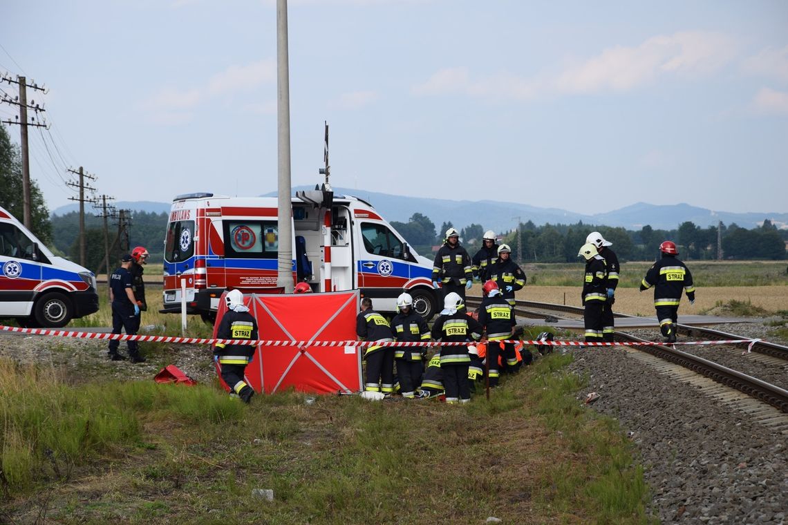 Po tragedii w Szebniach. Zbliżając się do przejazdu kolejowego...