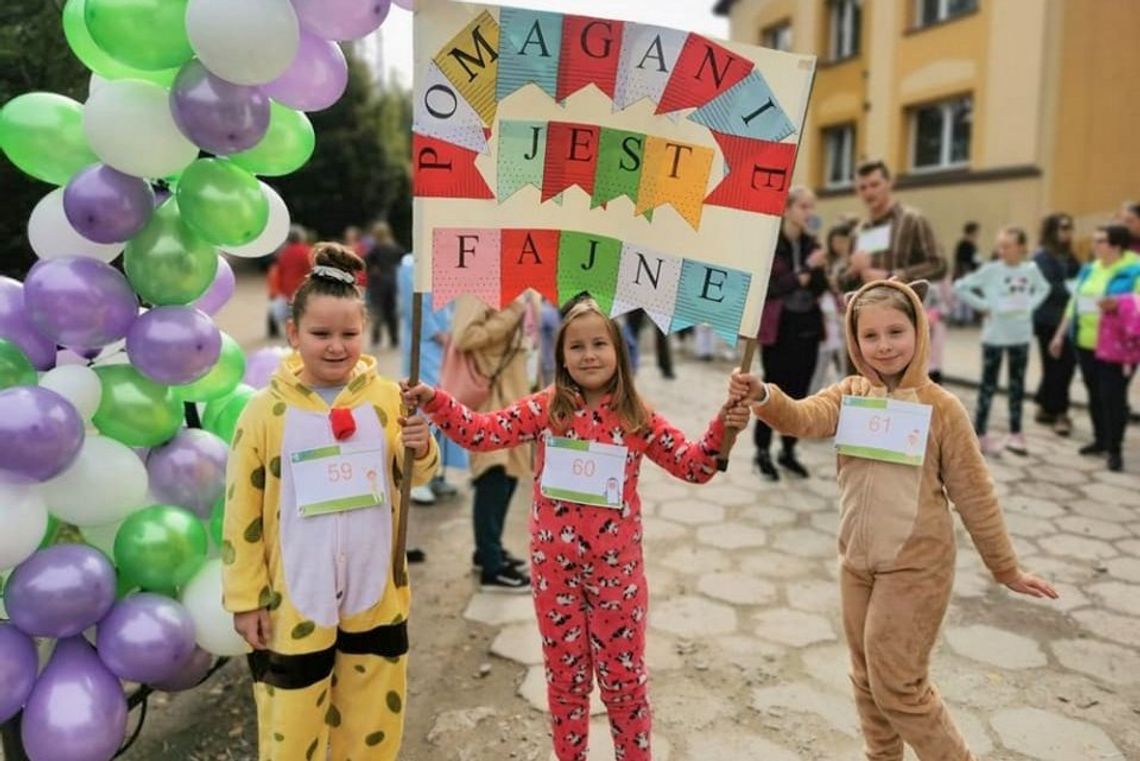 Pobiegną w piżamach przez Ustrobną. Chcą pomóc dzieciom z chorobami nowotworowymi
