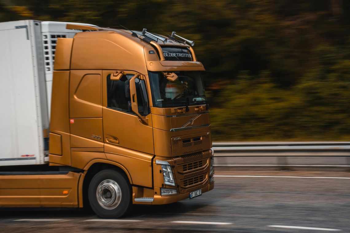 Pobieranie plików DDD – jakie obowiązki w tym zakresie mają firmy transportowe?
