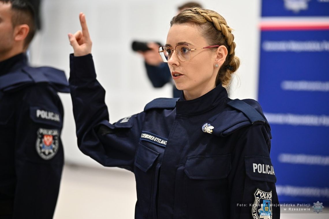 Podkarpacie ma 28 nowych funkcjonariuszy i funkcjonariuszek Policji