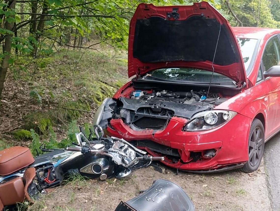 Podkarpacie. Nie żyje motocyklista po zderzeniu z samochodem