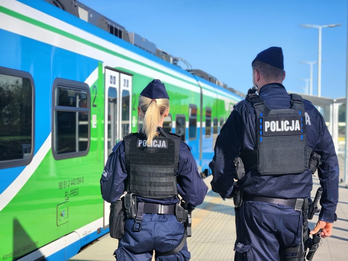 Podkarpacie. Tragiczny wypadek na przejściu kolejowym. Nie żyje dziadek z wnuczką