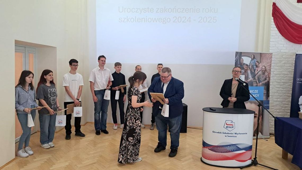 Podkarpacka młodzież OHP kończy rok z tarczą – sukcesy, drony i wypoczynek nad morzem!
