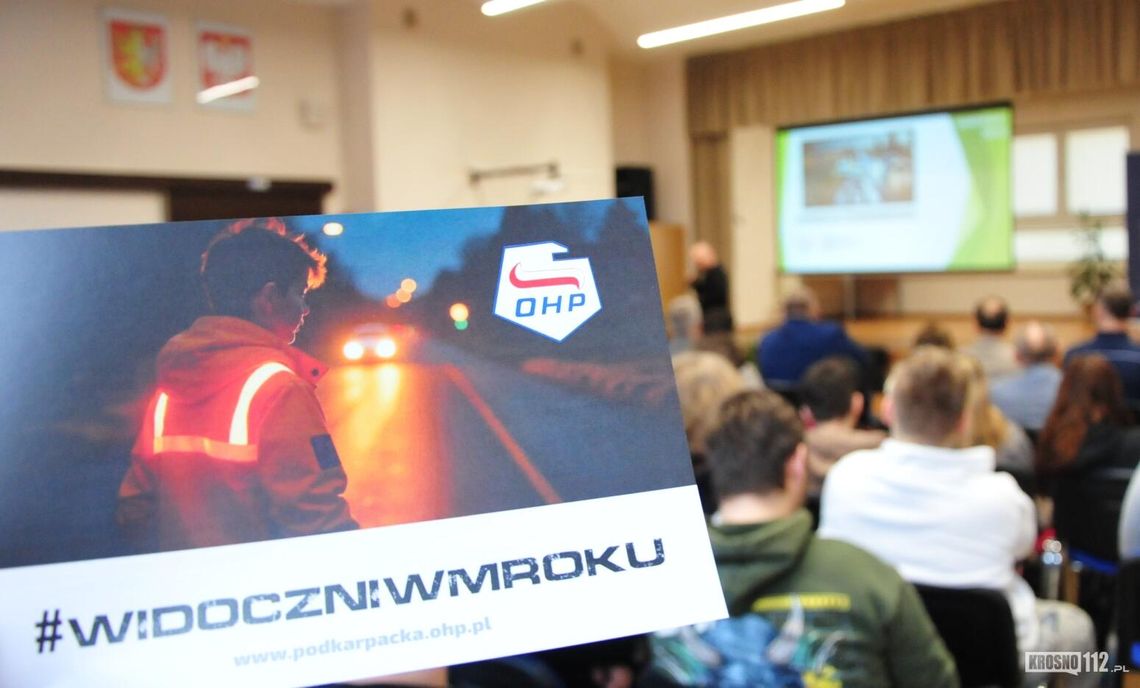 Podkarpackie Ochotnicze Hufce Pracy prowadzą kampanię "Widoczny w mroku"