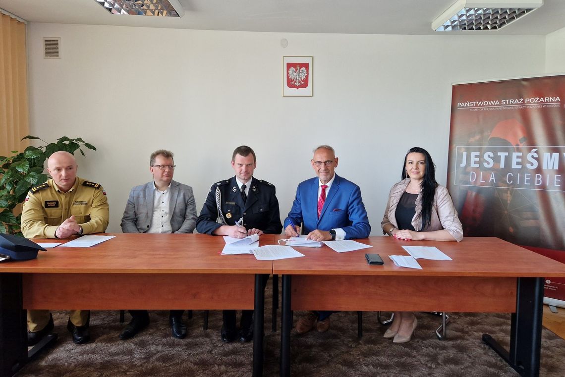 Podpisano umowy na dofinansowanie sprzętu ratowniczego z WFOŚiGW