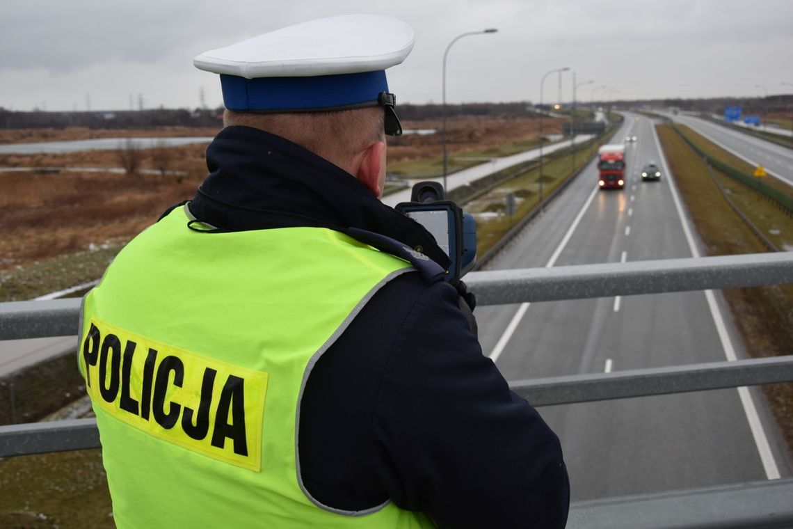 Podróżujesz A4? Policjanci sprawdzają m.in. odległości pomiędzy pojazdami
