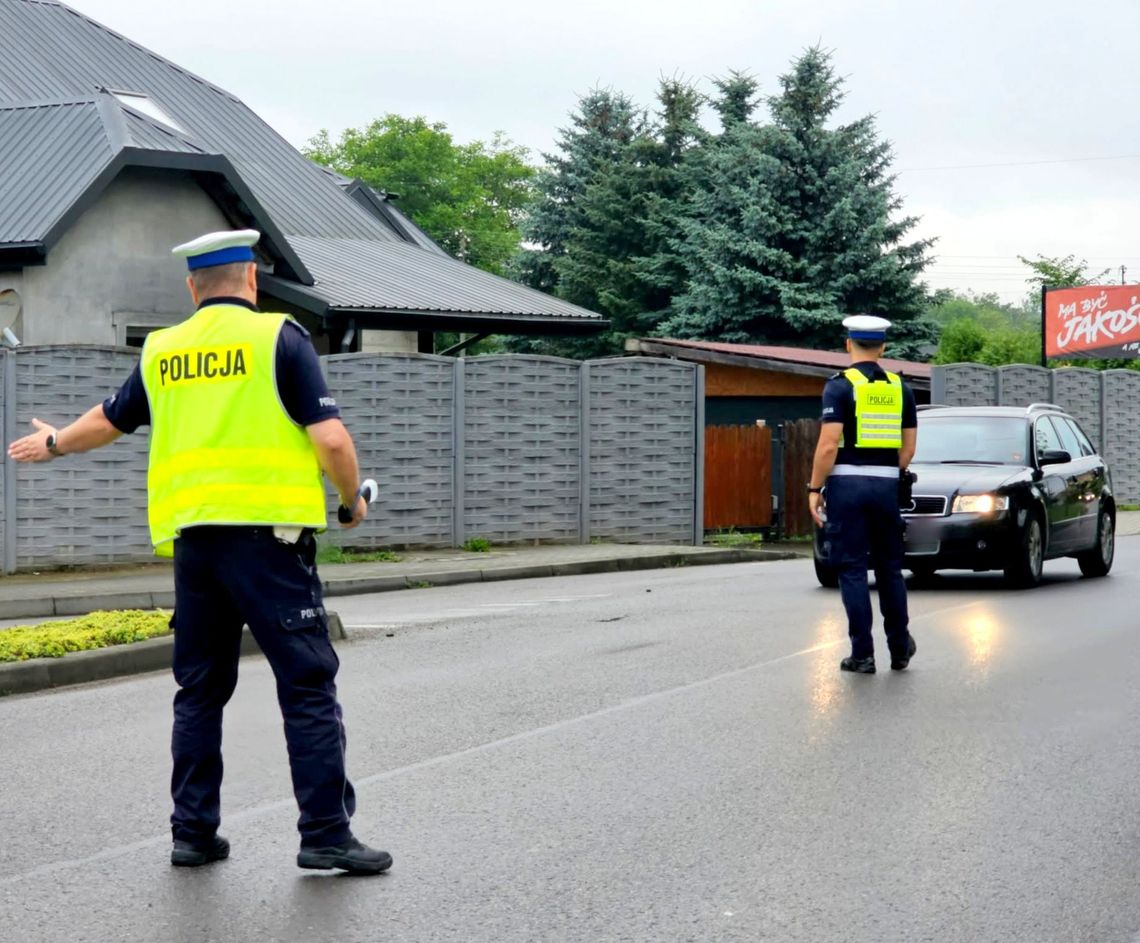 Policja zatrzymała czterech nietrzeźwych kierowców w Krośnie. Lipowicy i Posadzie Górnej Policja zatrzymała czterech nietrzeźwych kierowców w Krośnie. Lipowicy i Posadzie Górnej