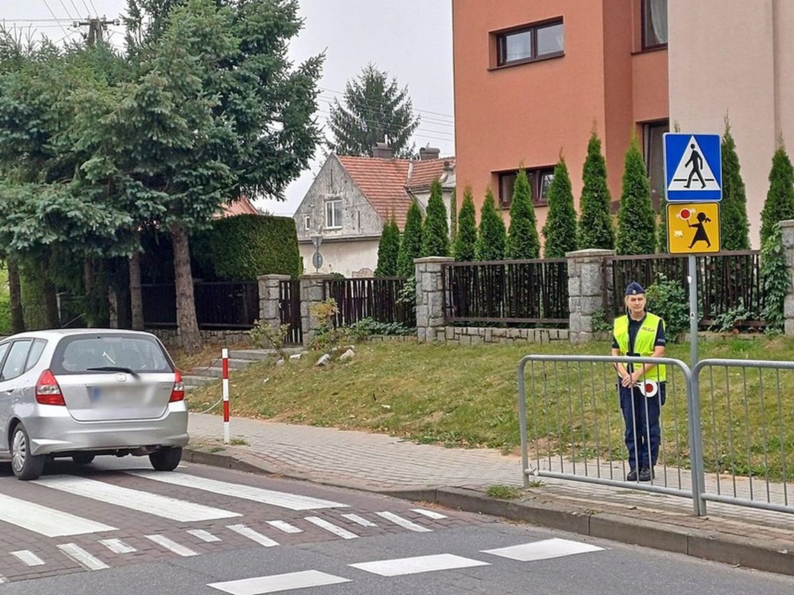Policja zwiększa kontrolę w trosce o bezpieczeństwo dzieci na drogach