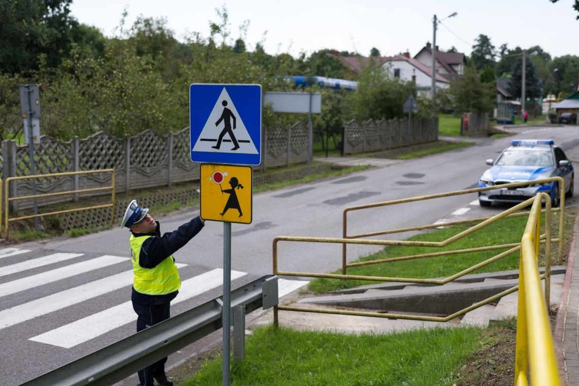 Policjanci "lustrowali" drogi w pobliżu szkół i przedszkoli