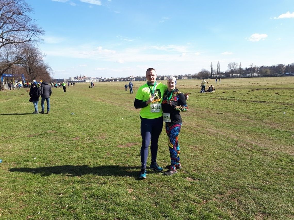 Policjanci pobiegli w Półmaratonie Marzanny "Dla Małych Serc"