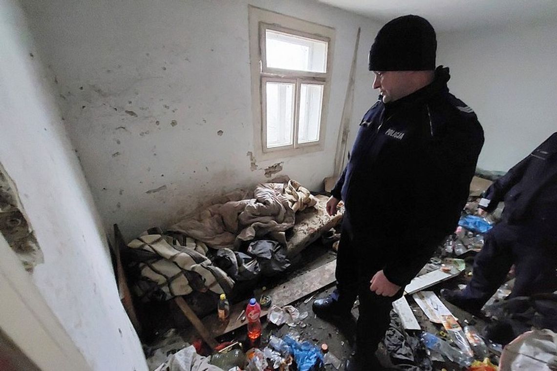Policjanci przeszukują m.in. pustostany i ogródki działkowe