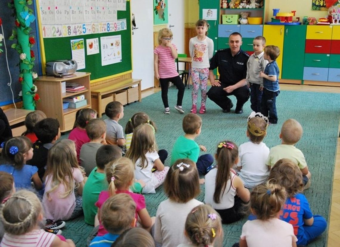 Policjanci z wizytą u krośnieńskich przedszkolaków