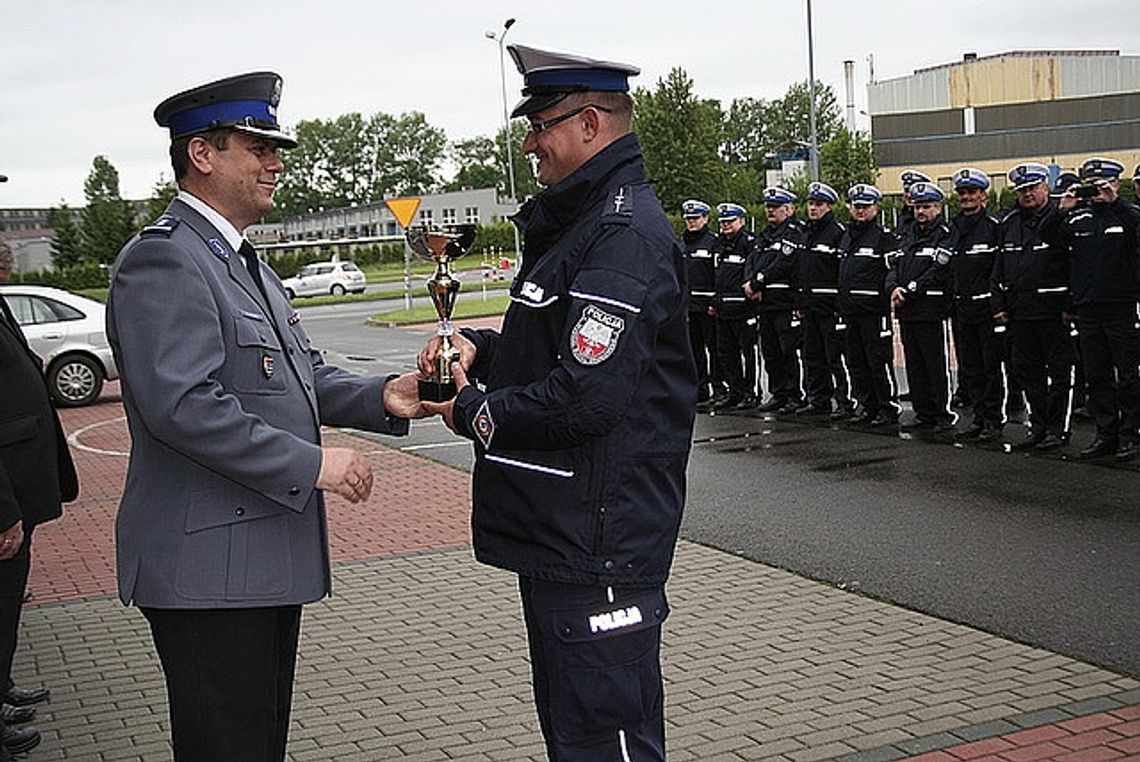 Policjant-strażak jednym z najlepszych policjantów ruchu drogowego