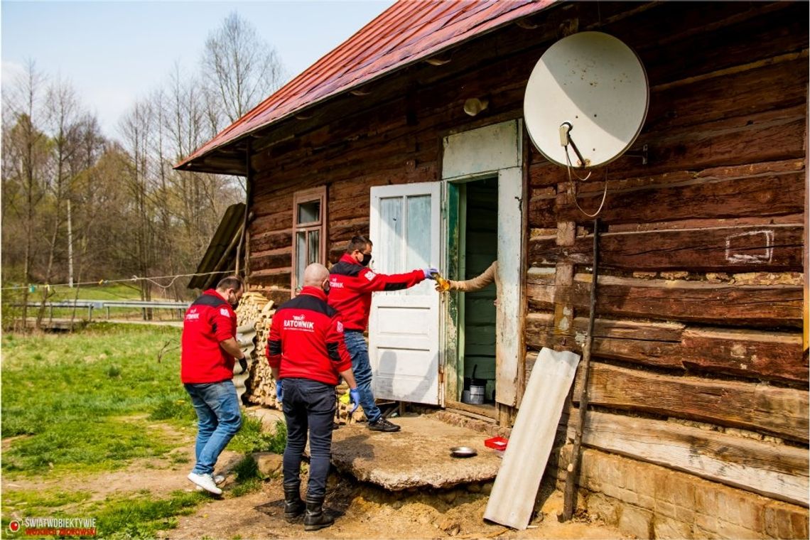 Pomogli seniorom w czasie Wielkanocy, chcą pomóc w czasie Bożego Narodzenia