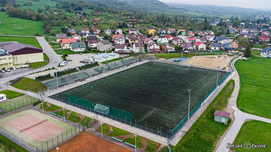 Ponad 2 mln zł na wymianę murawy na stadionie w Dukli