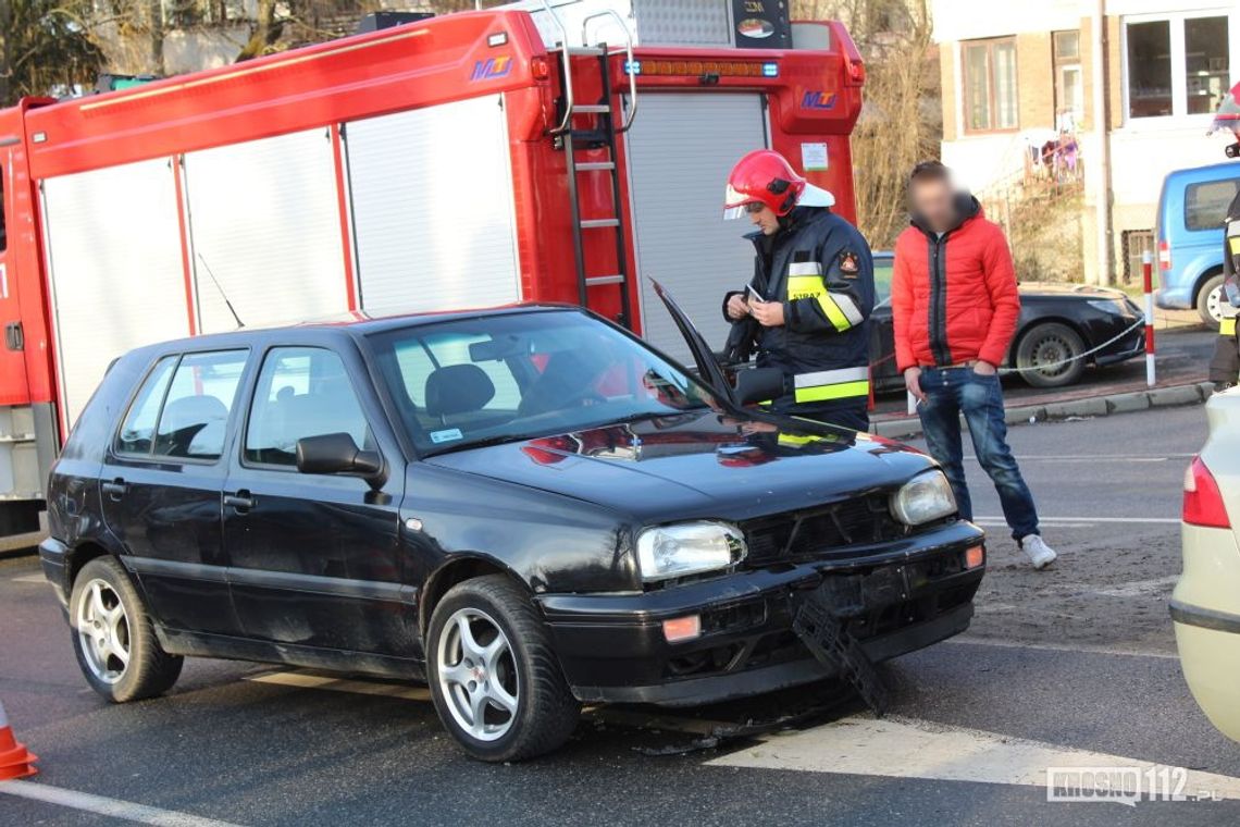 Popołudniowe zdarzenia na drogach Krosna i Korczyny