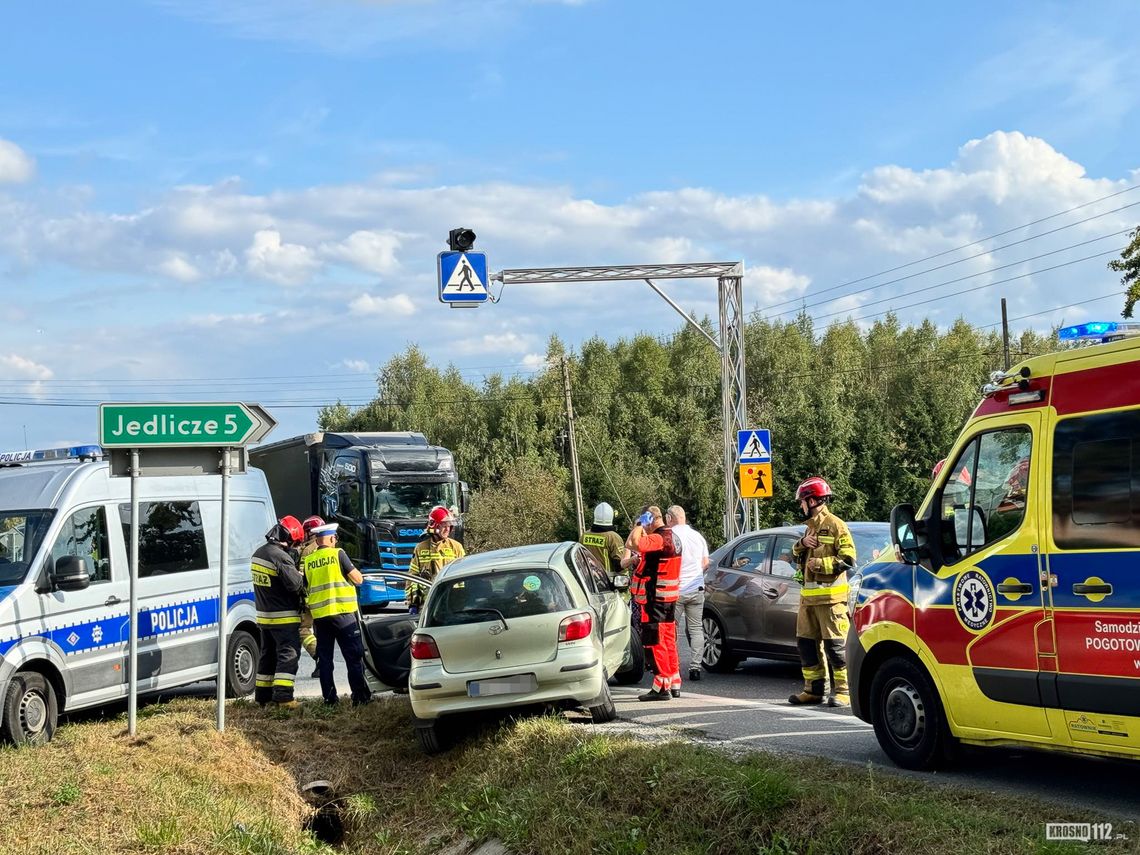 Potok. Zderzenie dwóch samochodów na DK28