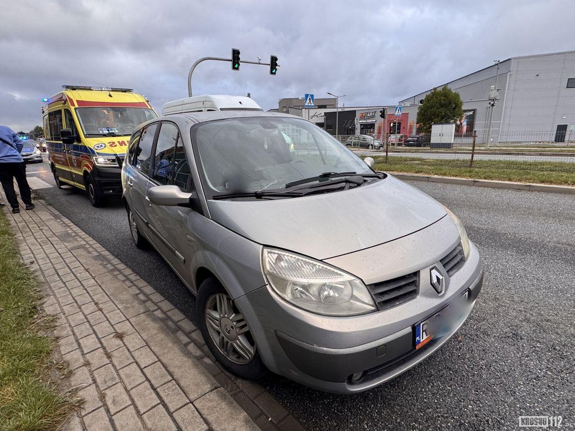 Potrącenie 15-letniego pieszego na DK28 w Krośnie Potrącenie 15-letniego pieszego na DK28 w Krośnie