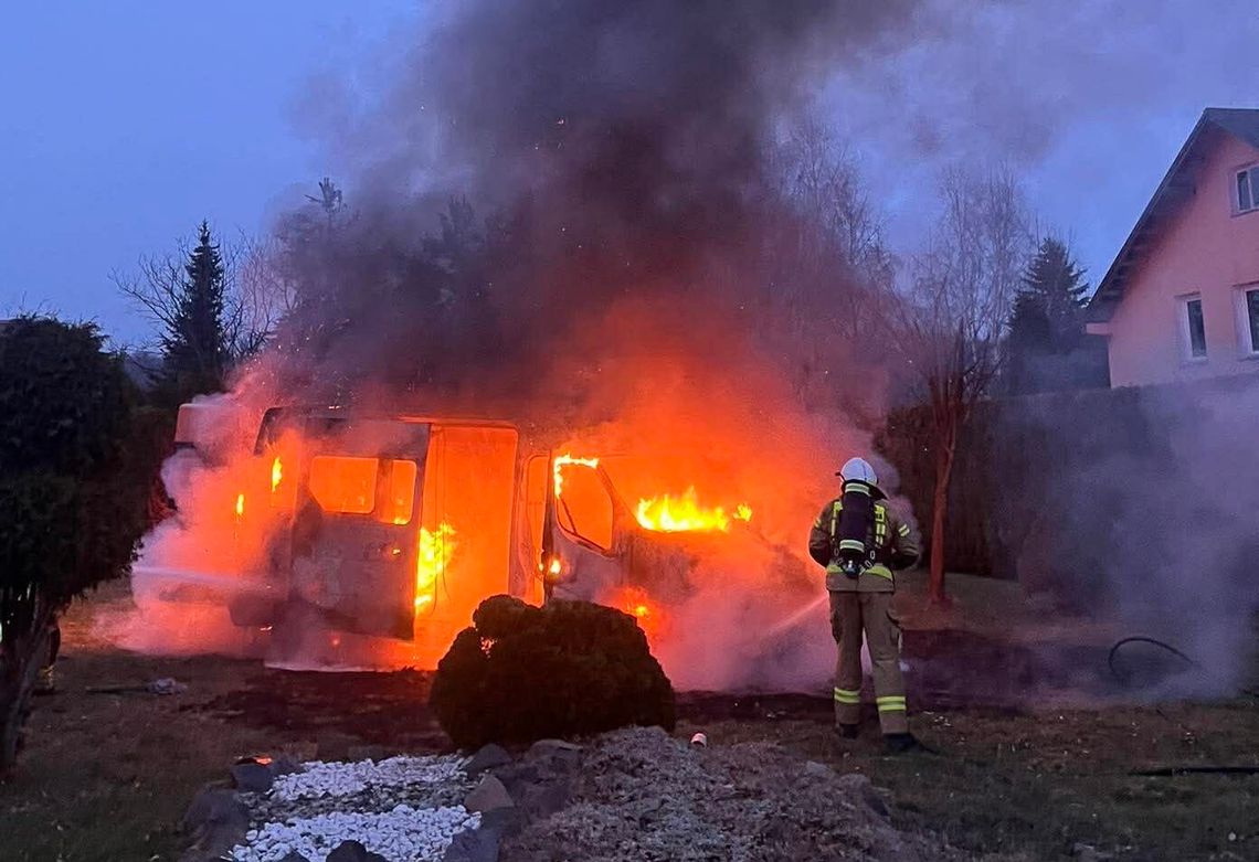 Pożar busa w Jedliczu Pożar busa w Jedliczu