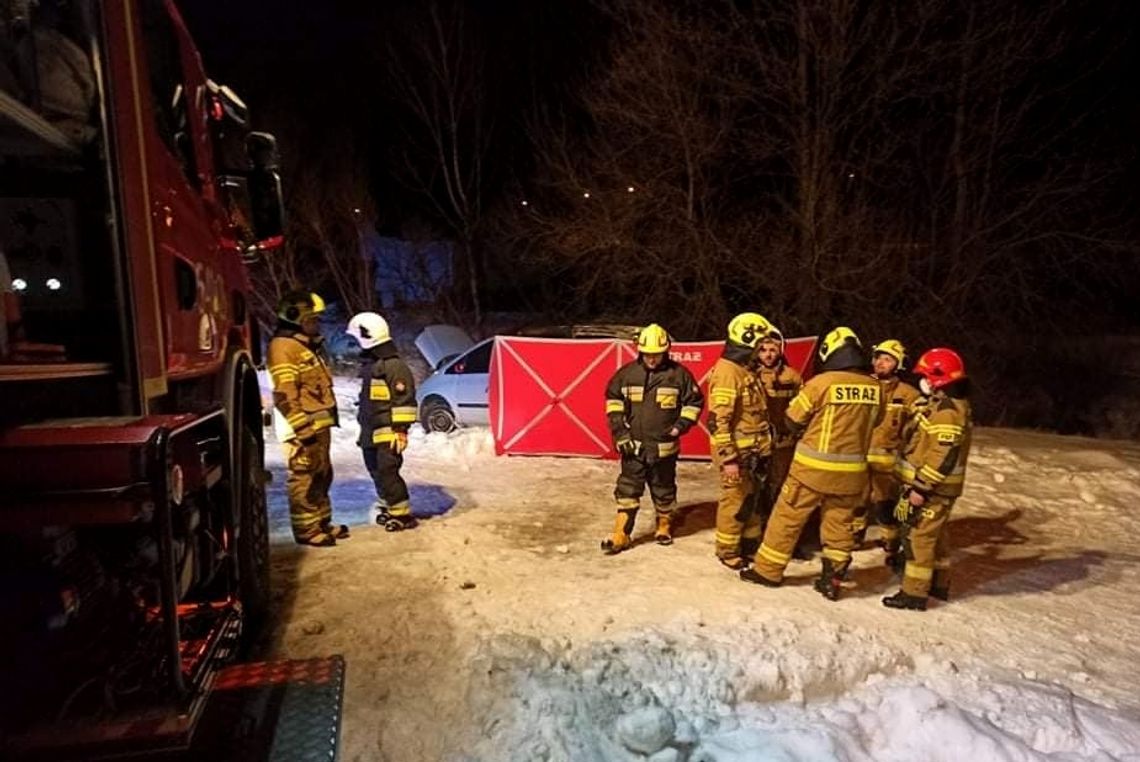 Pożar samochodu w Bukowsku. Wewnątrz zwęglone zwłoki 63-latka