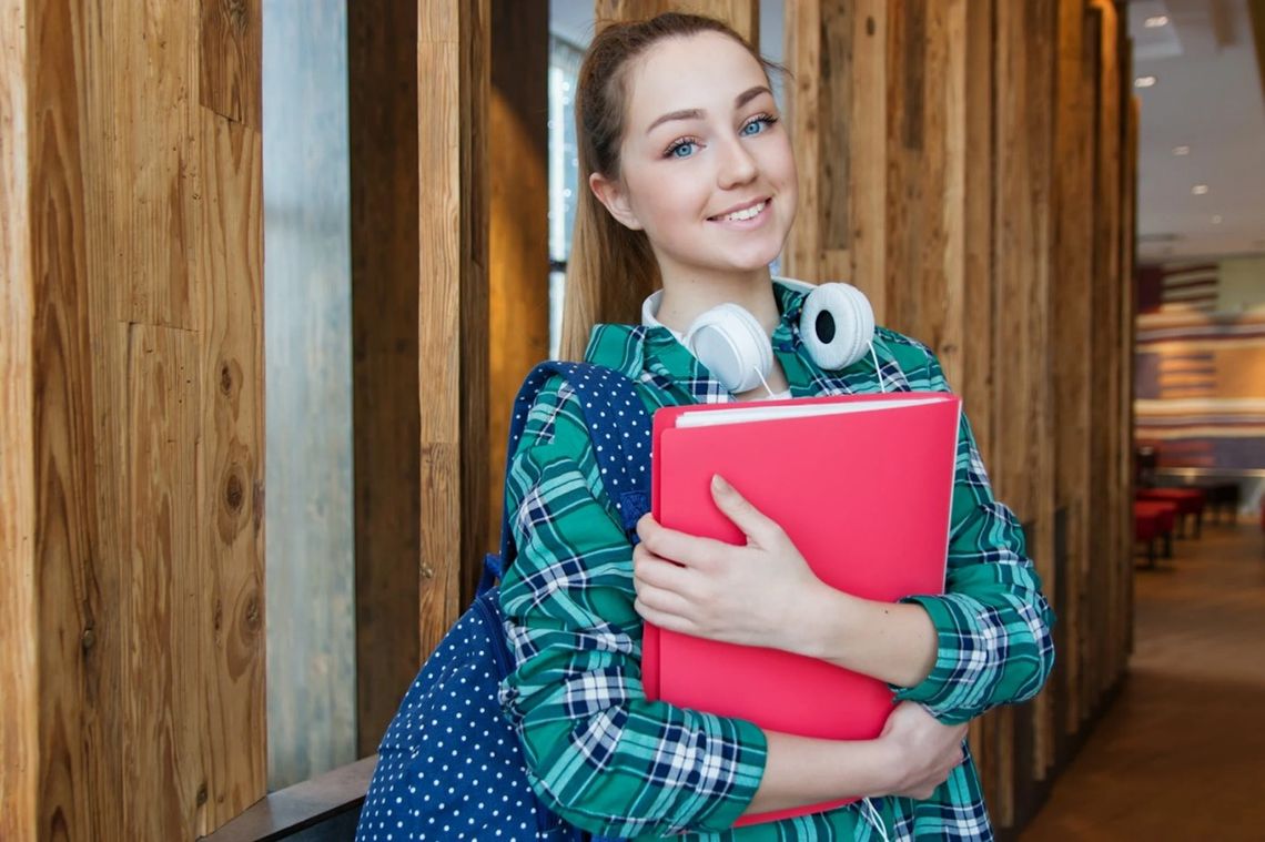 Praca dla studentów – kto i gdzie może pracować?