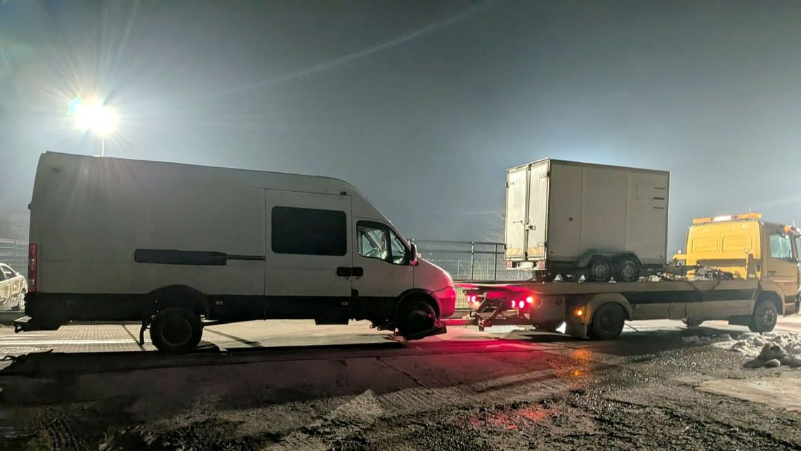 Tylawa. Próbował wręczyć łapówkę policjantom, został zatrzymany