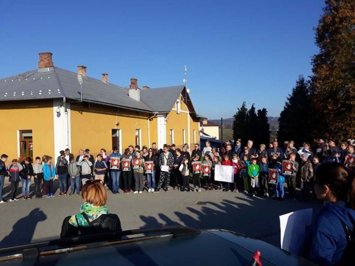 Protest przeciwko budowie otaczarni na terenie gminy Frysztak