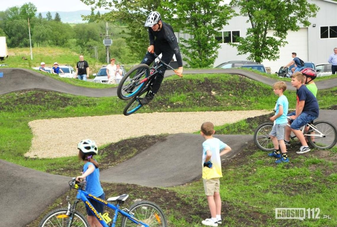 Pumptrack w Miejscu Piastowym otwarty z pompą