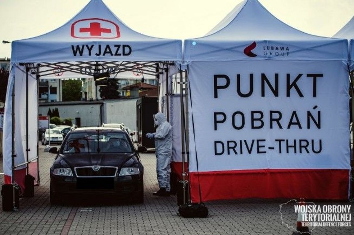 Punkt "drive-thru" do przeprowadzenia testów dla osób przebywających na kwarantannie