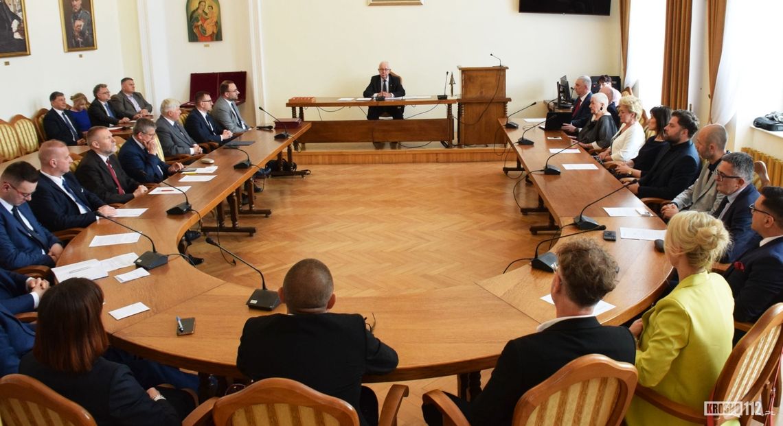 Radni nie zgodzili się na zmianę przewodniczącego Rady Miasta Krosna