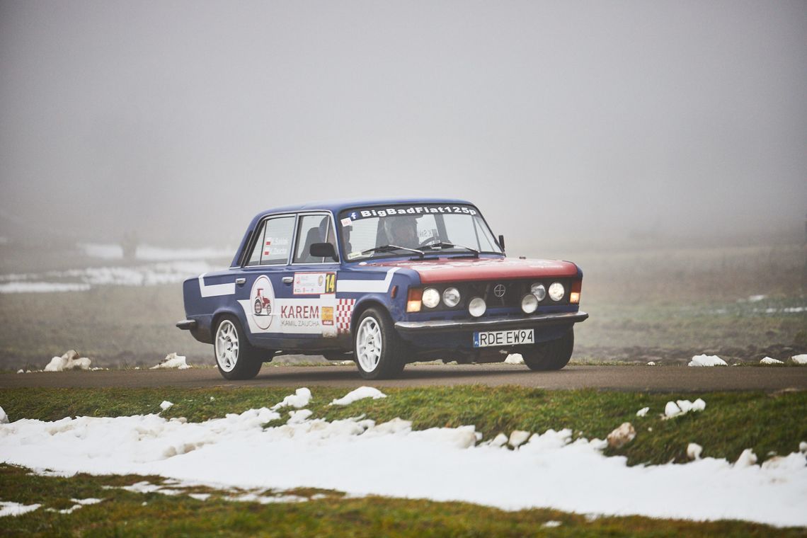 Rajd im. Ignacego Łukasiewicza 2025. Sportowe emocje w zimowo-jesiennej aurze Rajd im. Ignacego Łukasiewicza 2025. Sportowe emocje w zimowo-jesiennej aurze